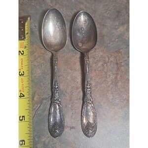 vintage 1881 Rogers A1 silverplate teaspoons "La Vigne"